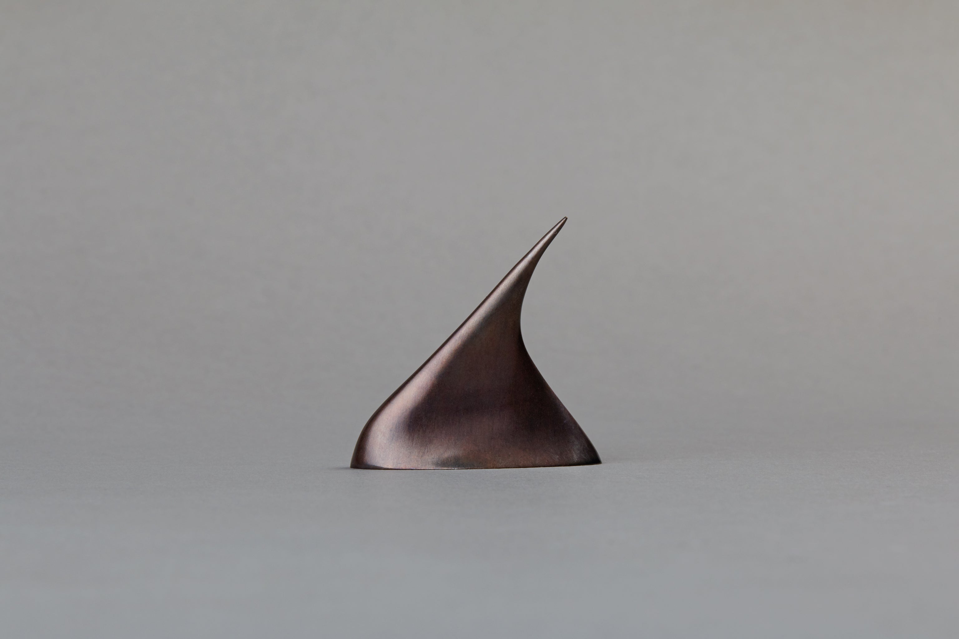 Lee Hale リーヘイル　銅　object Thorn III – E.R. Butler & Co.